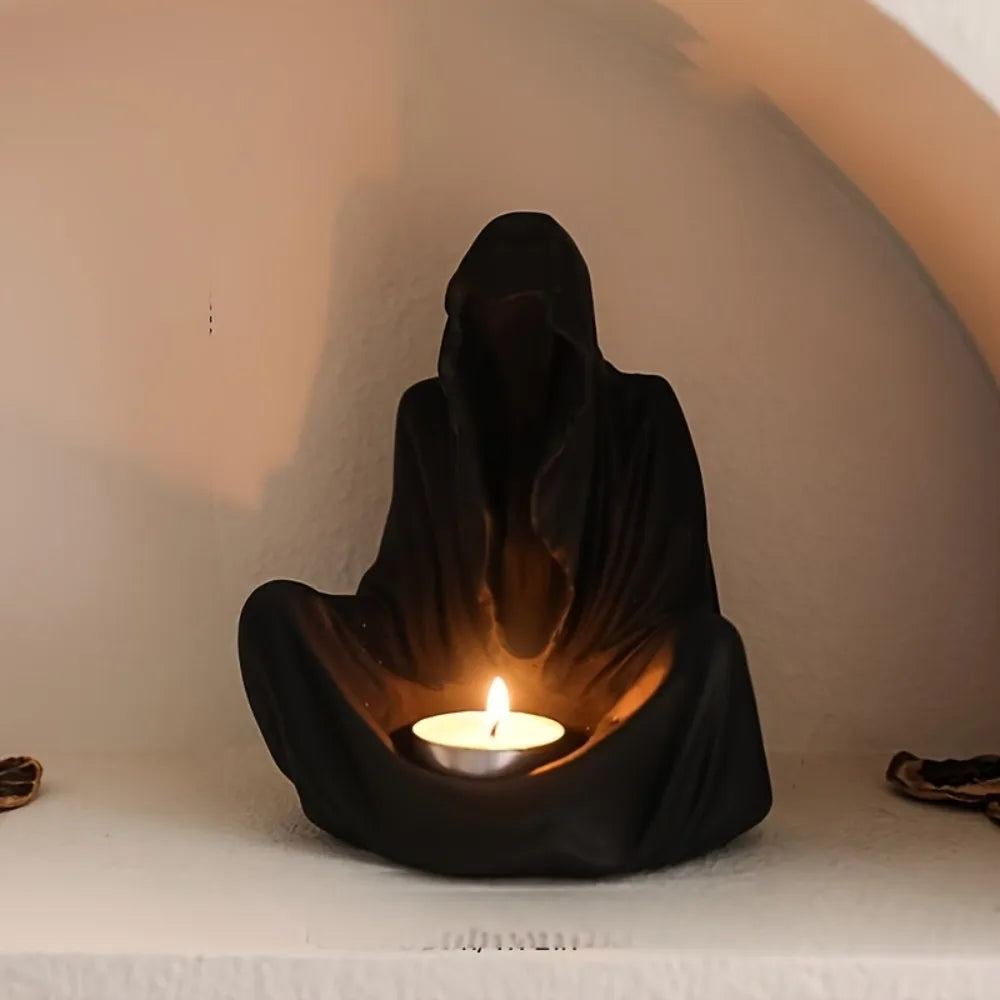Mysterious Cloak Candelabra with Gothic Dark Knight Grim Reaper Statue,Halloween Atmosphere Decor,Creative Desktop Candle Holder